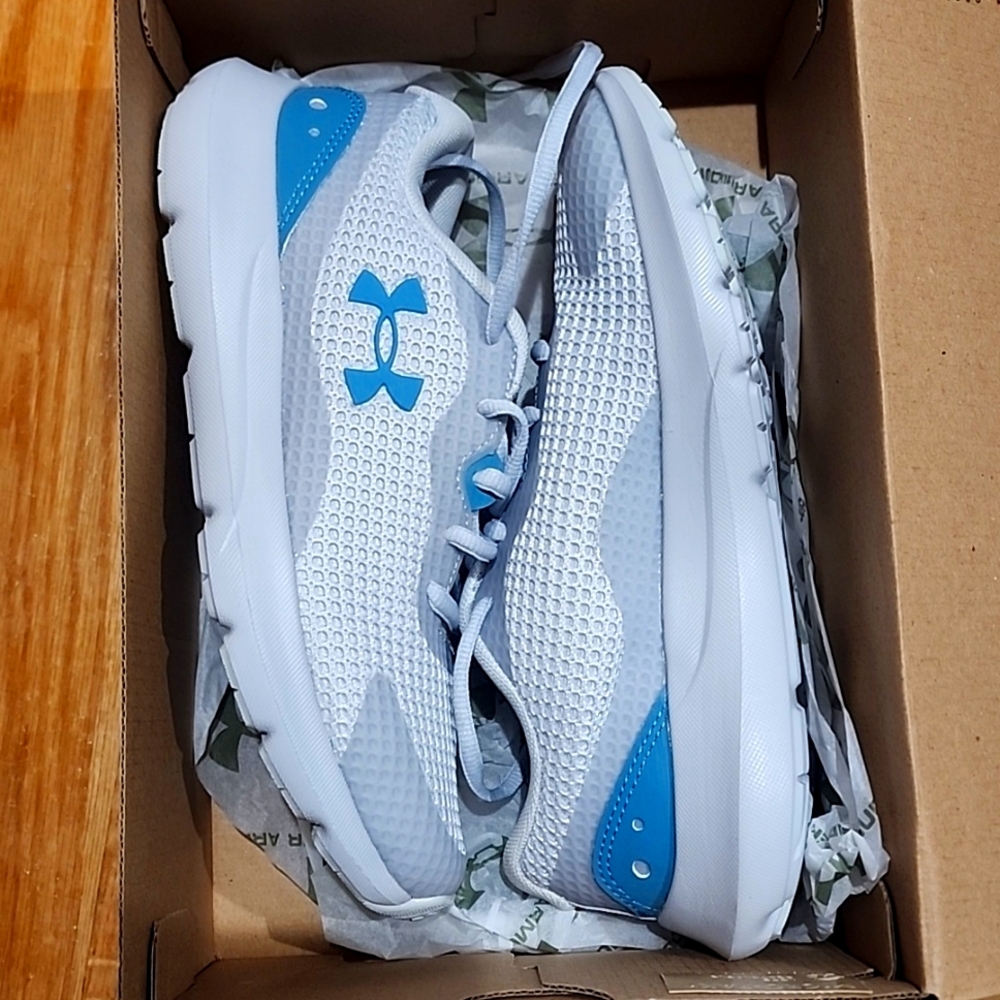 Under Armour Surge 3